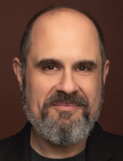 Craig Mazin headshot